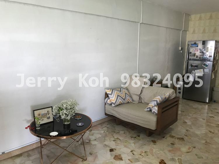 Blk 208 Bukit Batok Street 21 (Bukit Batok), HDB 3 Rooms #157363562